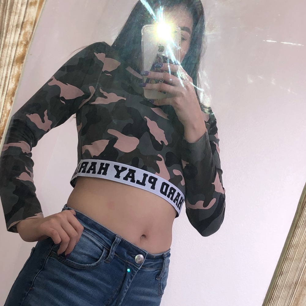 Camo crop top